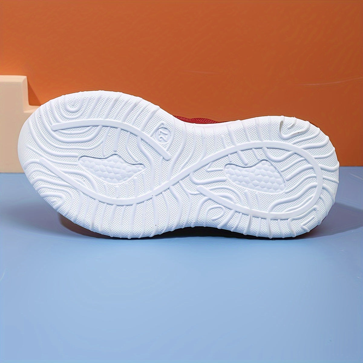 Girls Casual Low Top Sneakers Lightweight Sport Shoes for Running Tennis