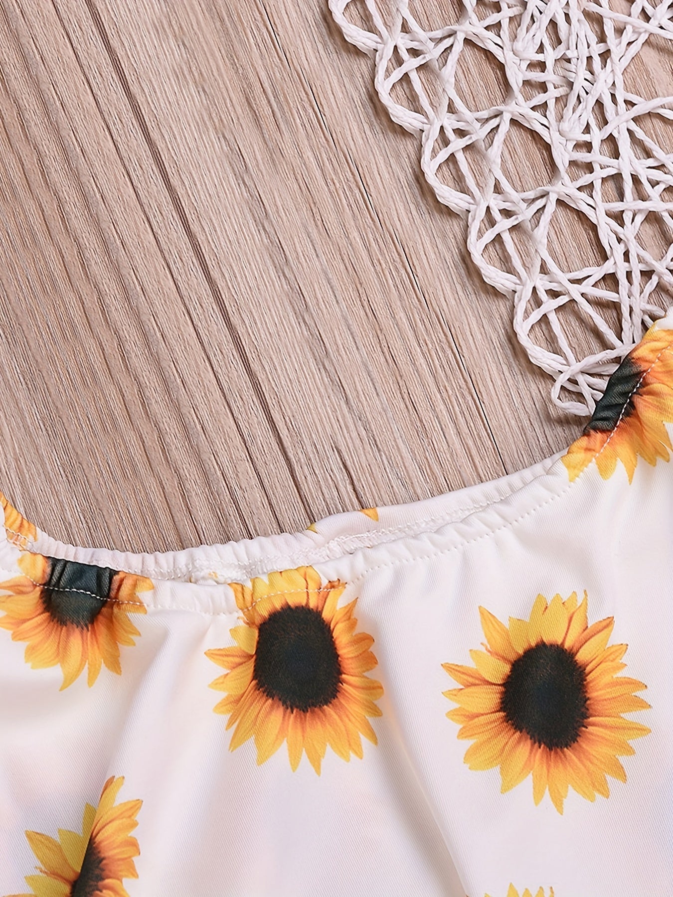 2pcs Toddler Girls Sunflower Suit Ruffle Crop Top & Irregular Skirt Set