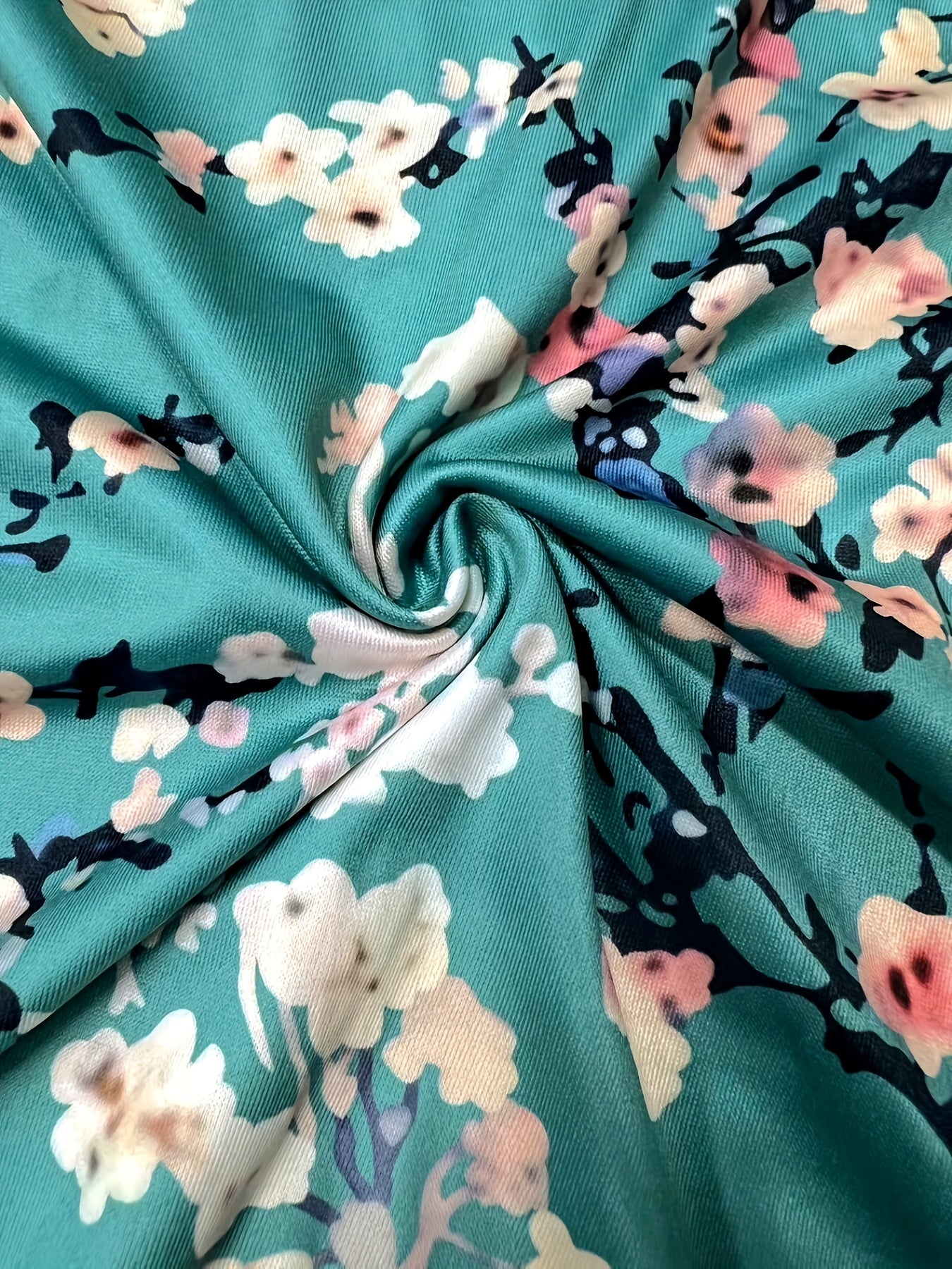 Women's Plus Floral Print V-Neck Top