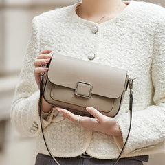Vintage Leather Crossbody Bag with Adjustable Strap