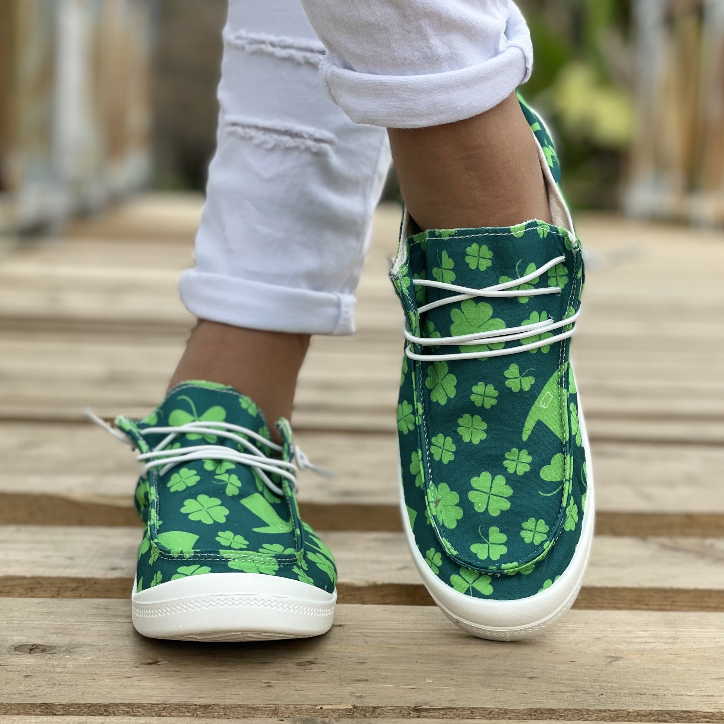 Leaf Print Canvas Shoes Low Top Lace Up Casual St Patrick's Shoes