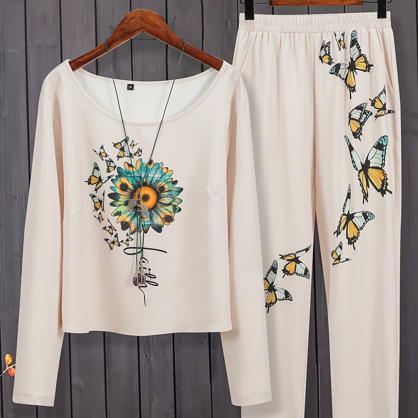 Women's Plus Butterfly & Sunflower Print 2PC Set