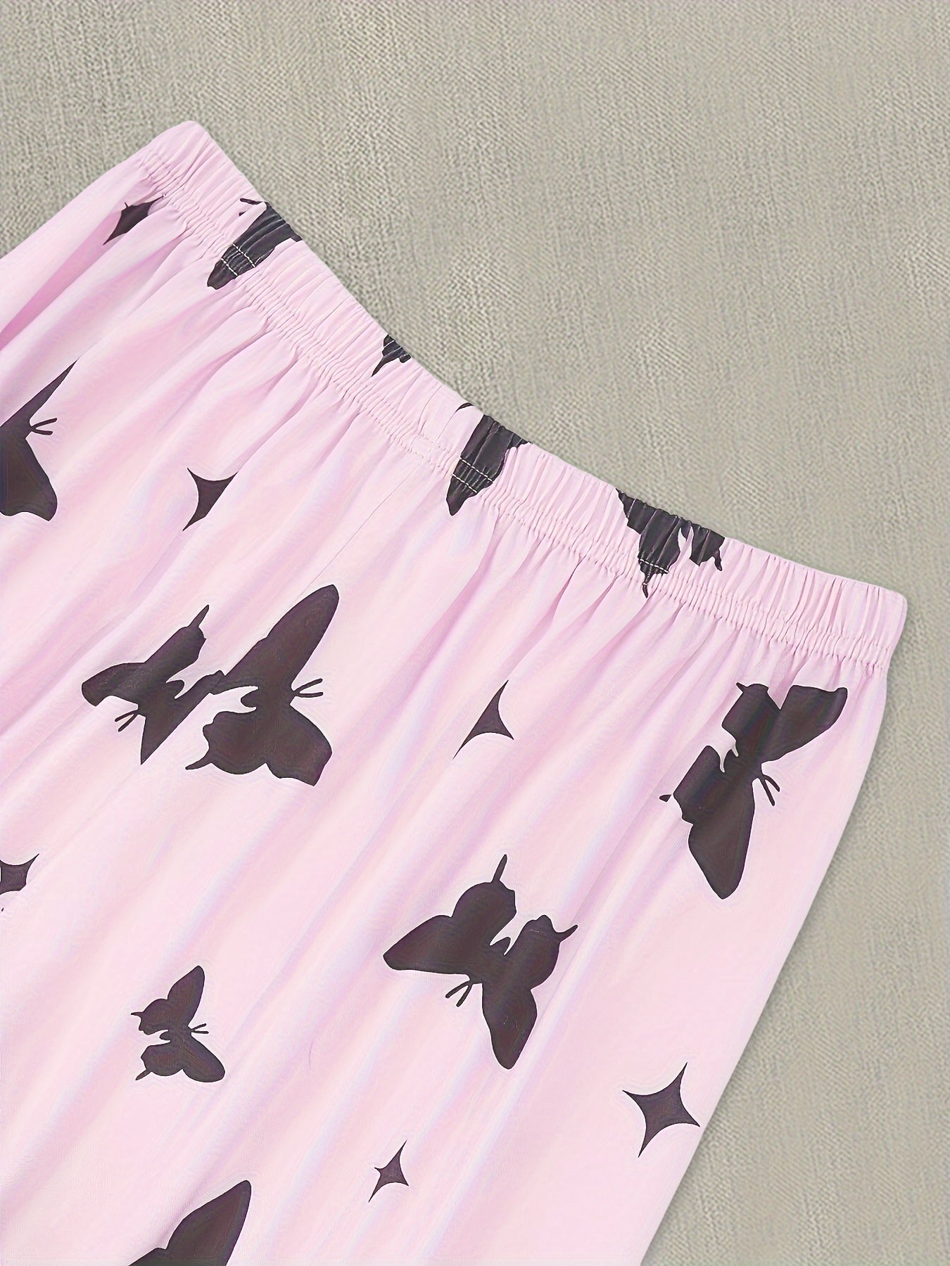 Plus Size Pajama Set Women's Clover Heart & Butterfly Print Tee & Pants