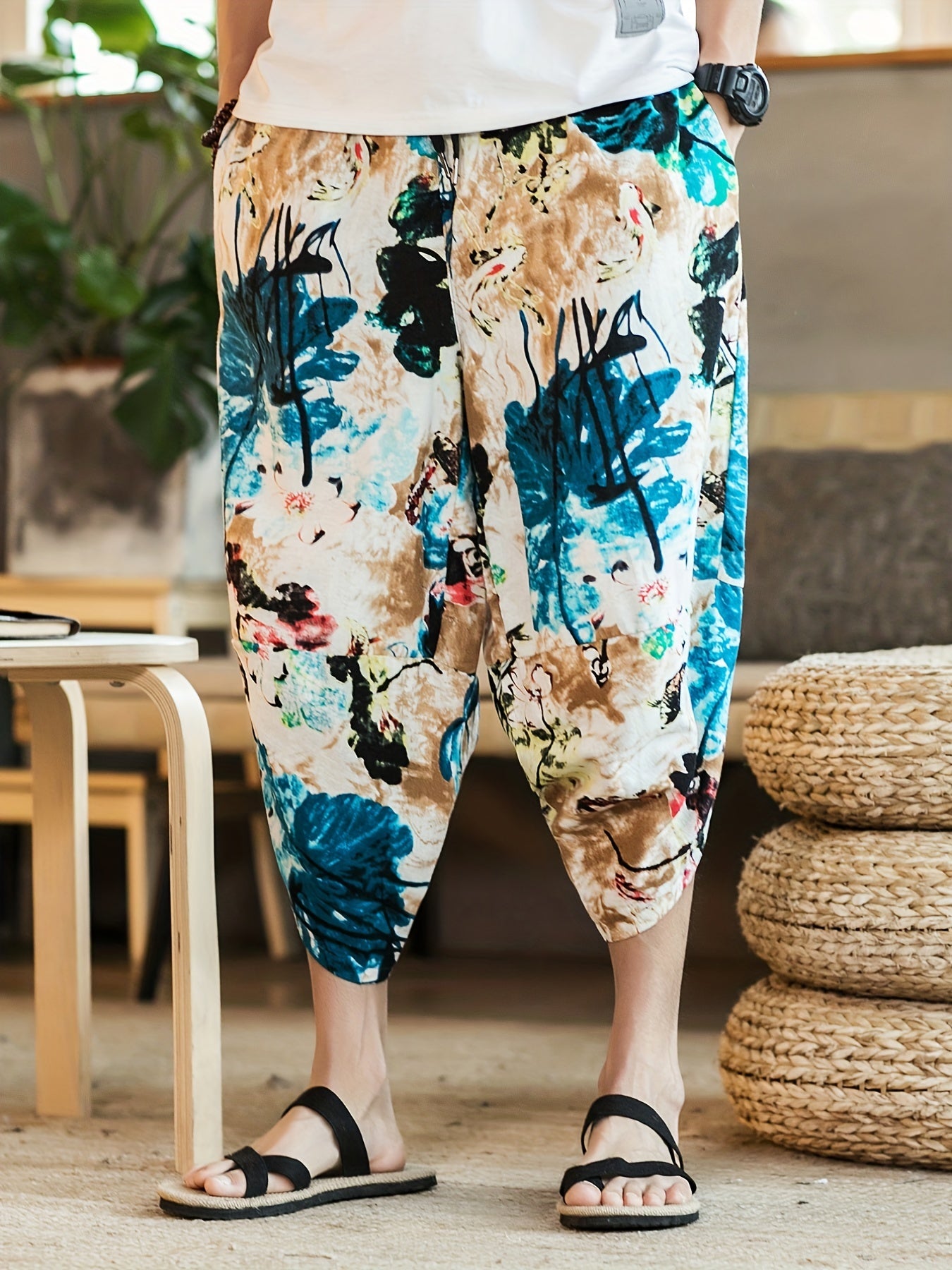 Retro Elephant Pattern Men's Cropped Beach Pants