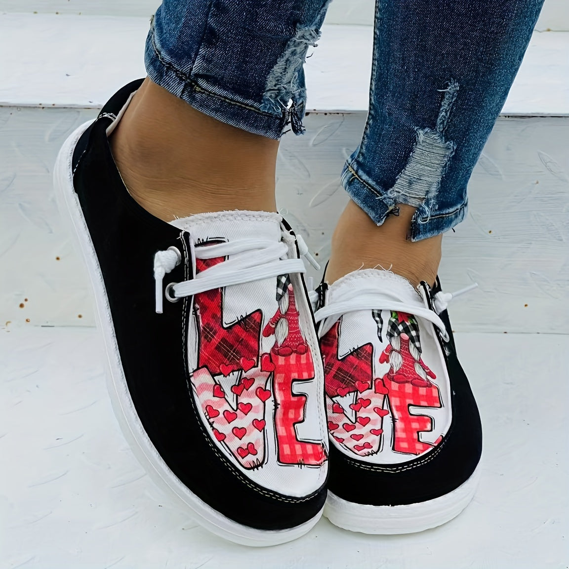 Women's Casual Heart Stitching Outdoor Sneakers Lace Up Shoes