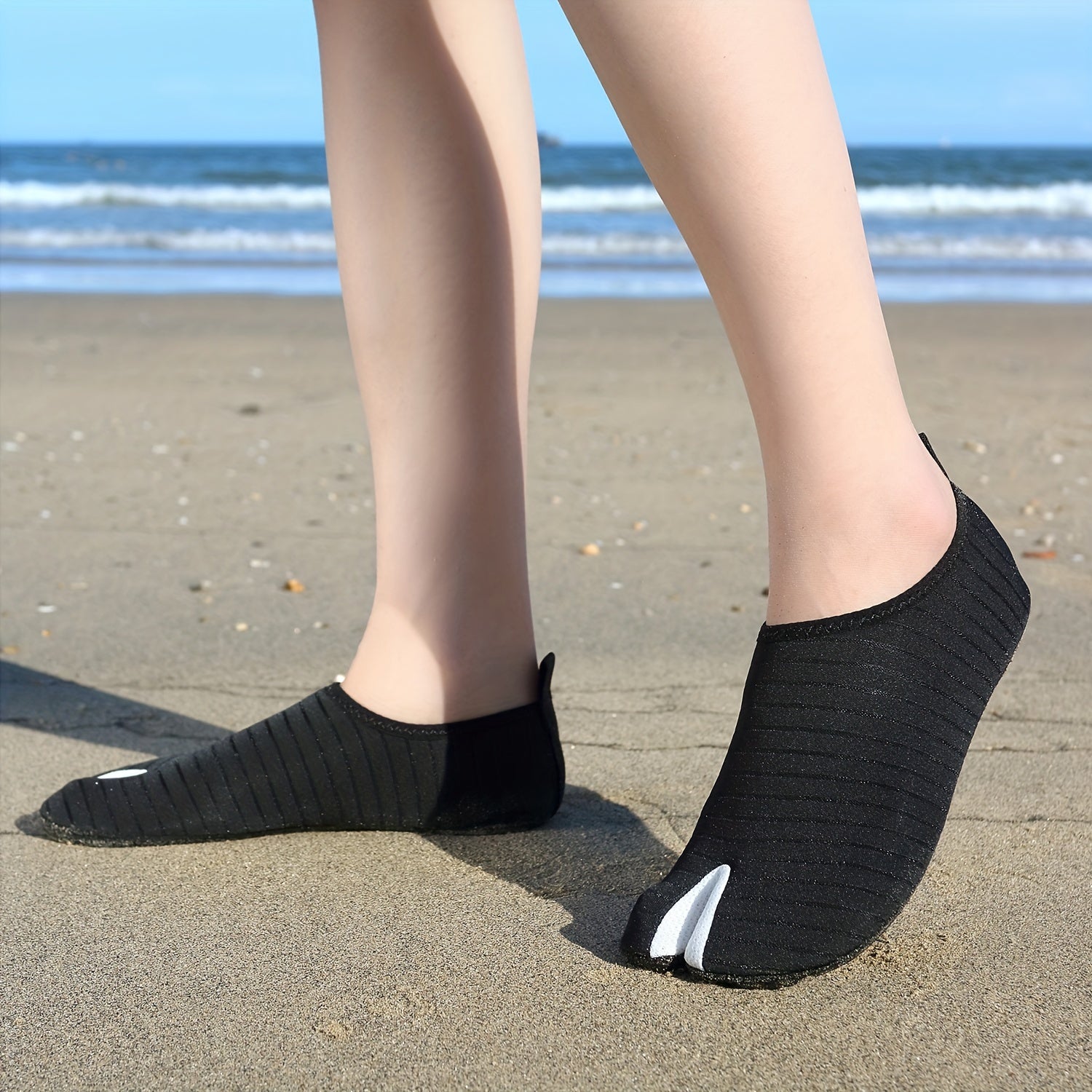Men's Barefoot Water Shoes Quick Dry Non Slip Ultra Light Beach Aqua Socks