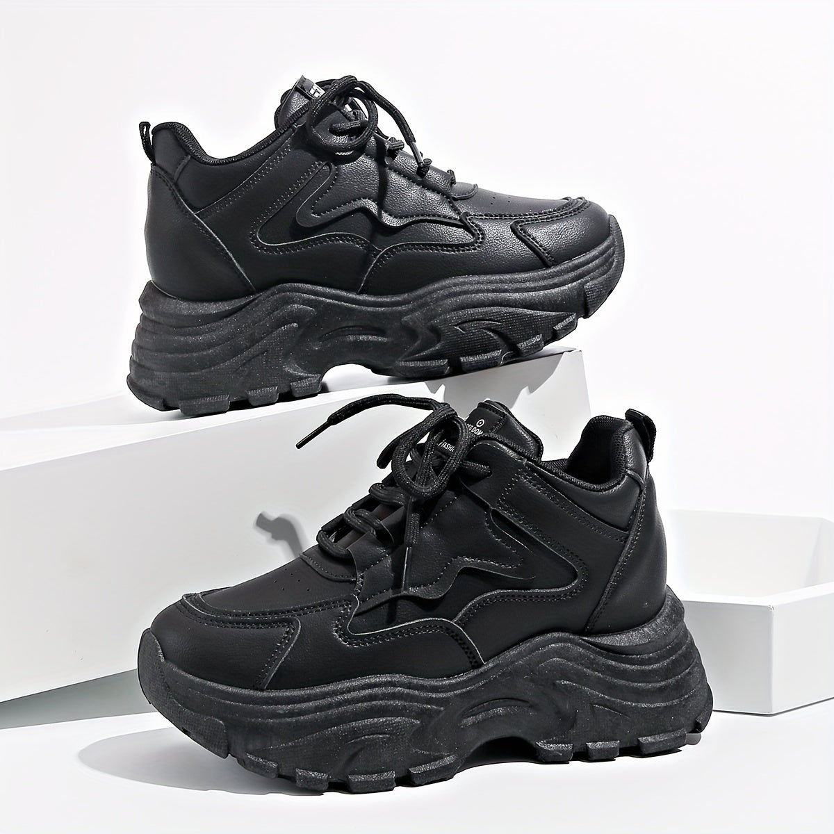 Women's Thick Bottom Sneakers Comfortable Lightweight Lace Up Travel Shoes