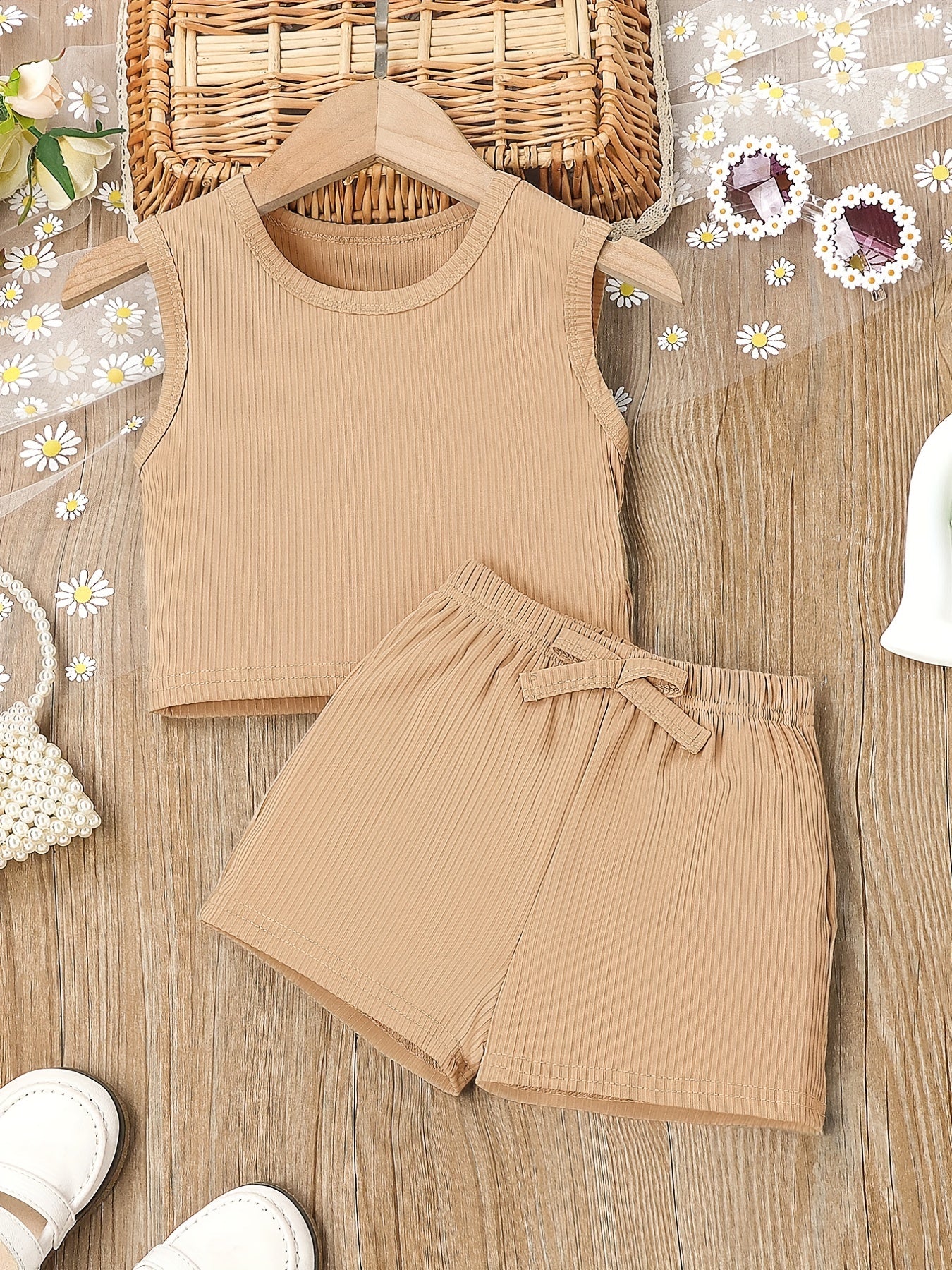2pcs Toddler Girls Ribbed Knit Tank Top & Bow Front Shorts Set