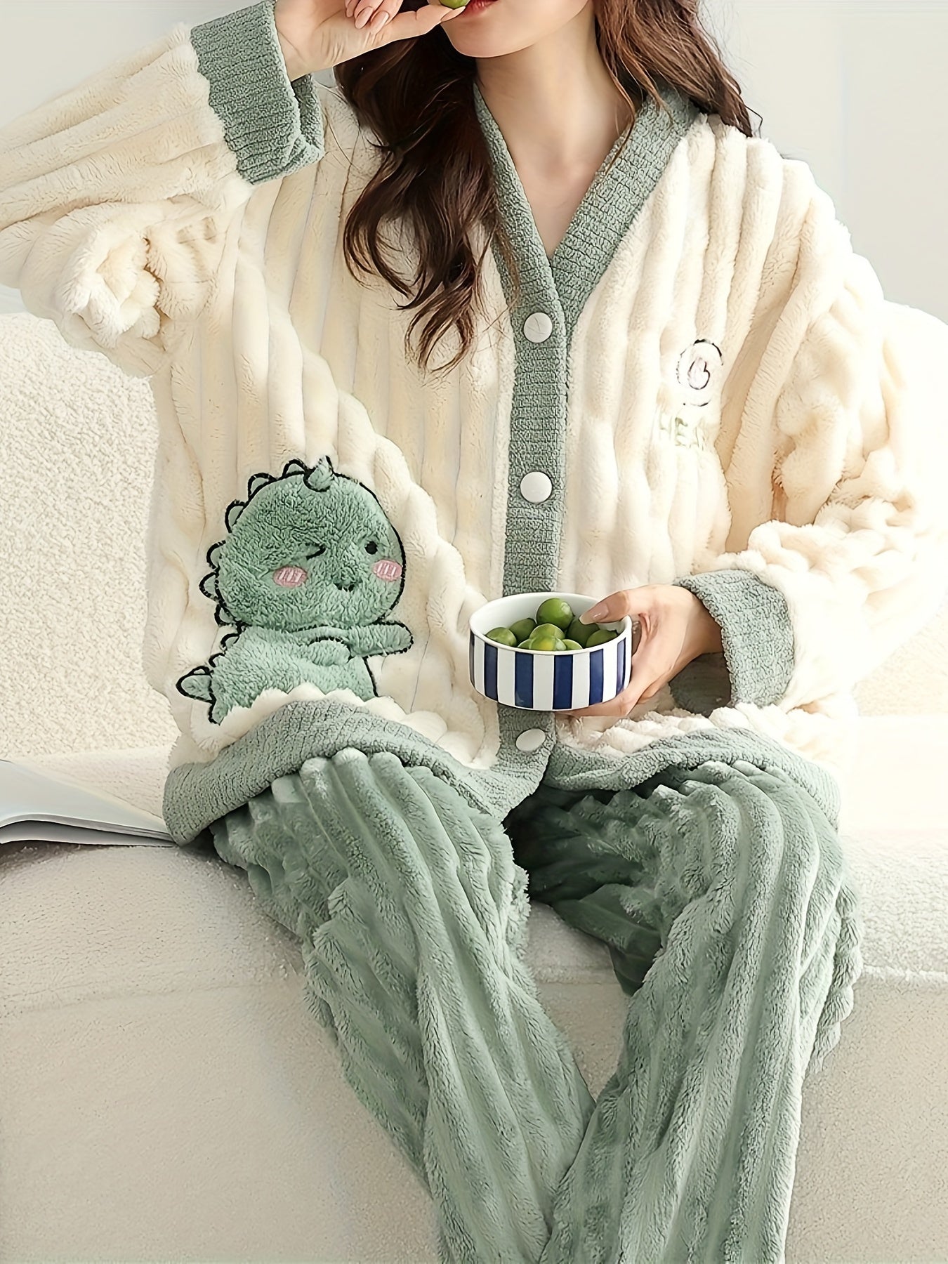 Cartoon Print Plush Pajamas Soft & Warm Women's Sleepwear