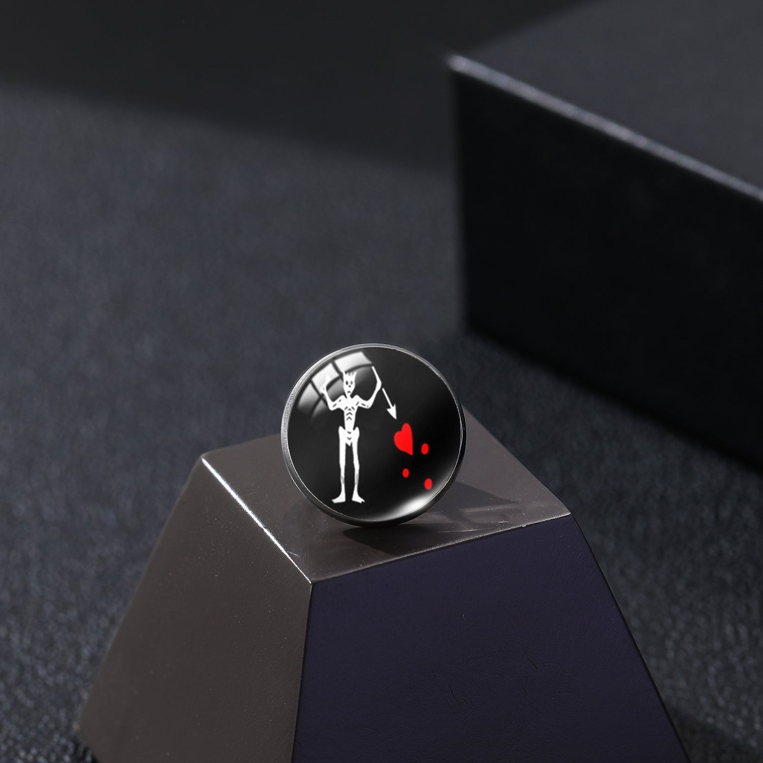 Skull Pattern Time Stone Men's Brooch Collar Pin