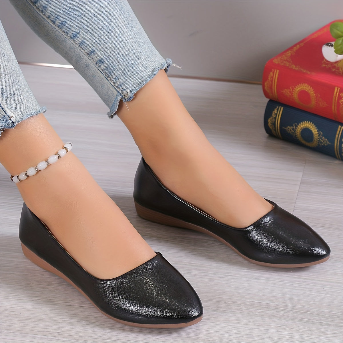 Women's Pointed Toe Ballet Flats Soft Slip-On Shoes