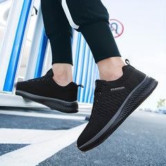 Men's Lightweight Breathable Running Shoes Soft Sole Sneakers