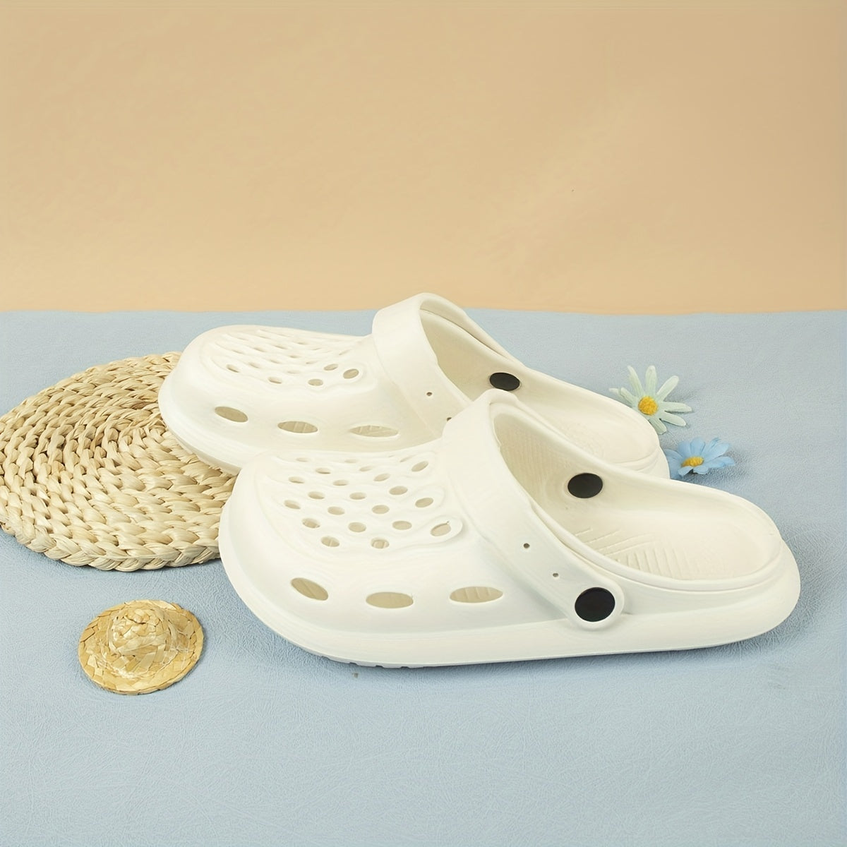 Women's Hollow Out Beach Shoes Soft Sole Clogs