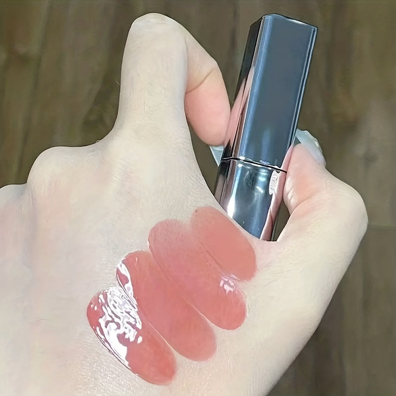 Moisturizing Lip Glaze with Lustrous Finish