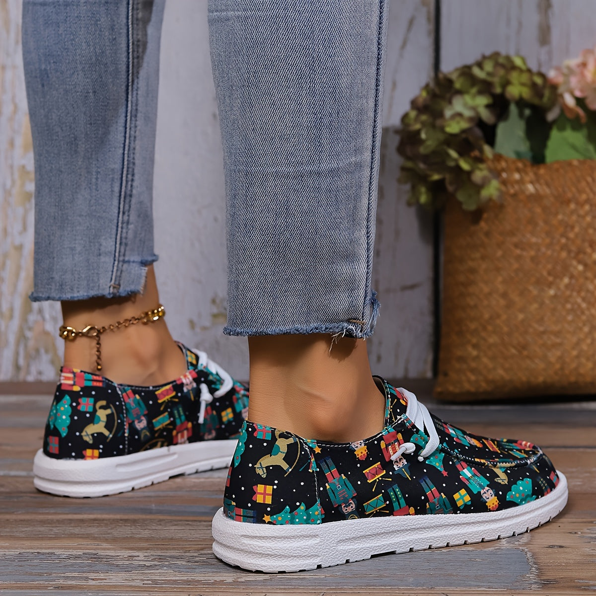 Women's Skateboard Shoes with Nutcracker Christmas Tree Wooden Horse Pattern