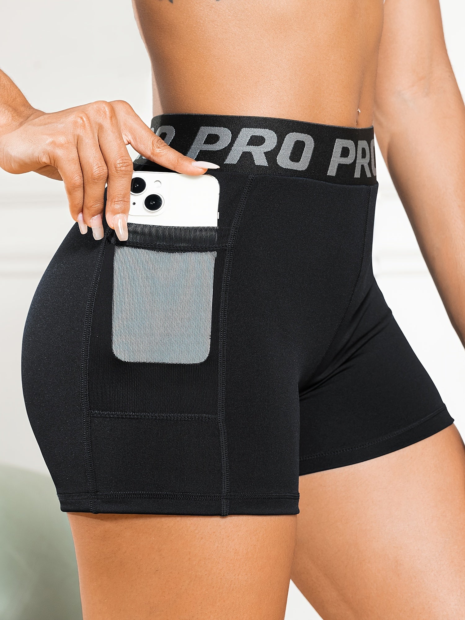 Letter Pattern High Waist Yoga Shorts With Pocket