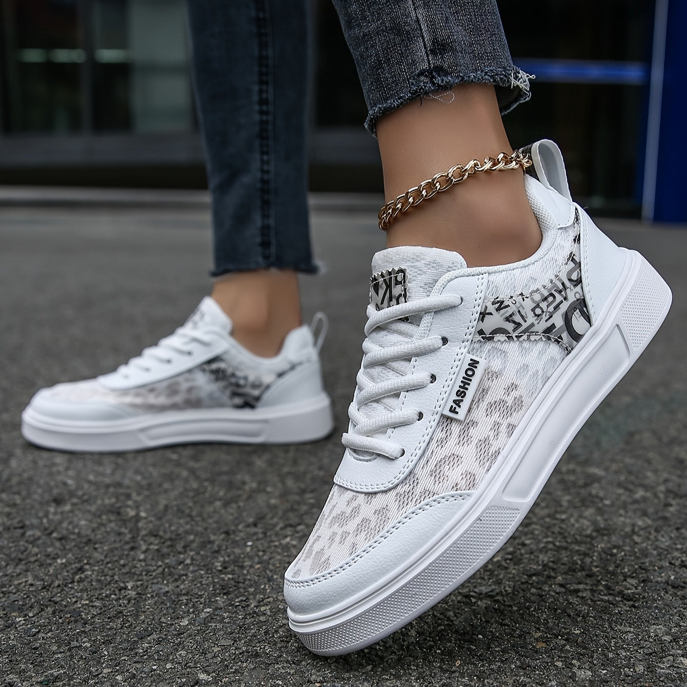 Women's Mesh Outdoor Sneakers Breathable Skate Shoes