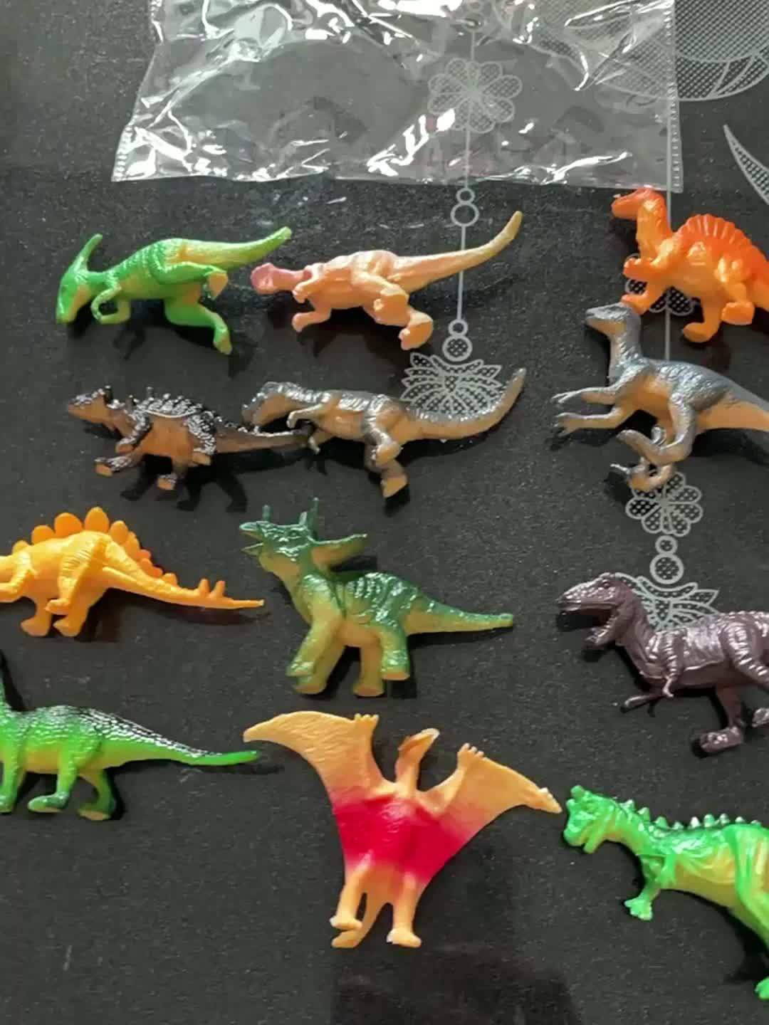 12pcs Mini Dinosaur Model Animal Insect Marine Life Toy Set