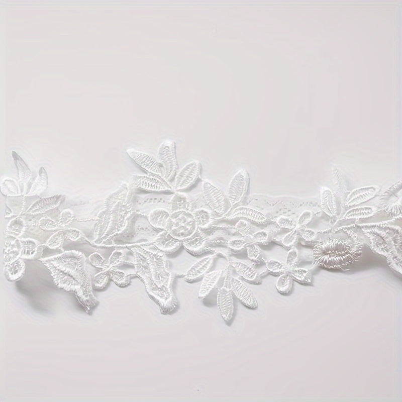 Soft Lace Garter with Romantic Flowers - Perfect for Brides