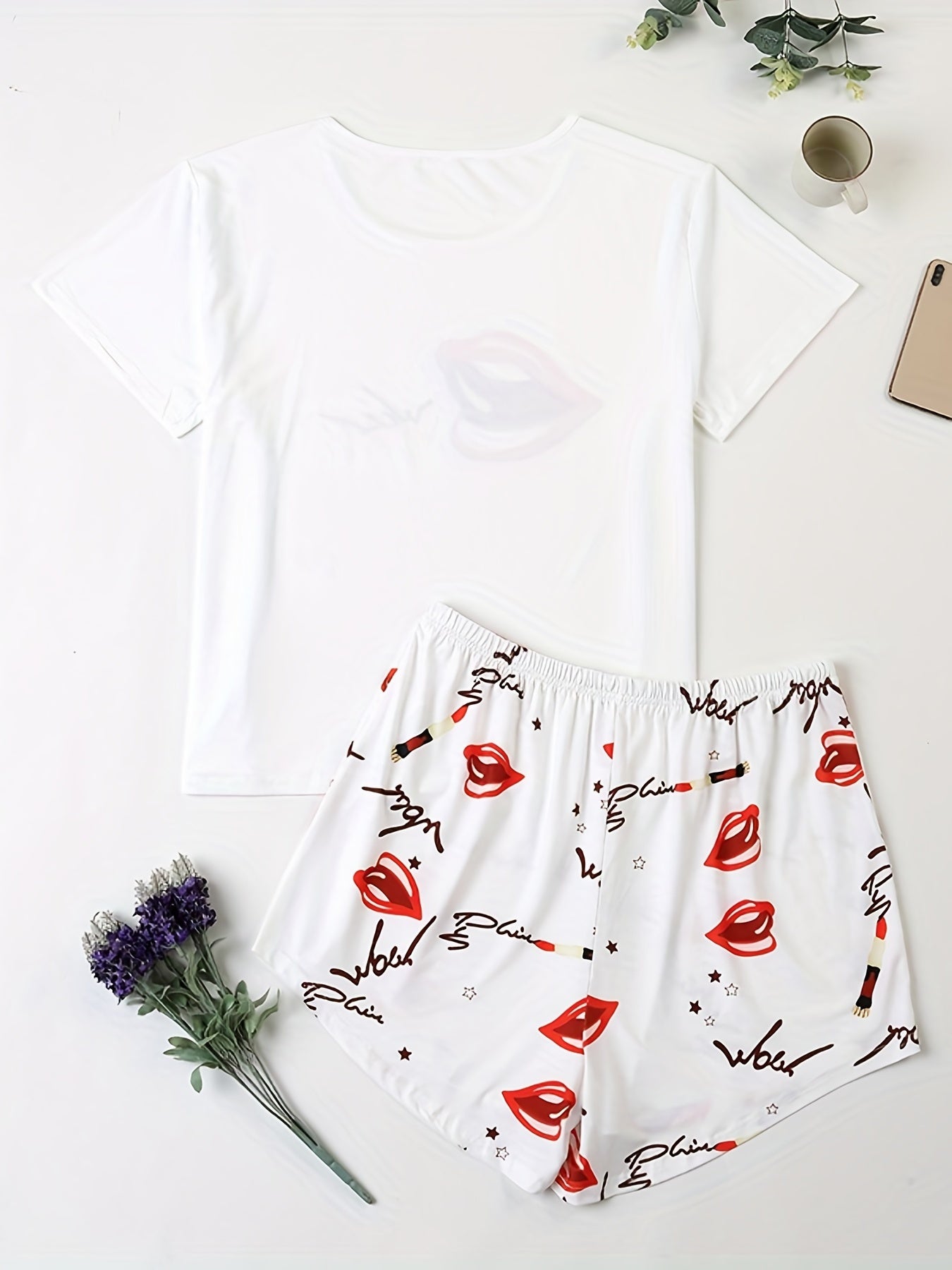 Lip & Letter Print Pajama Set Short Sleeve Top & Shorts
