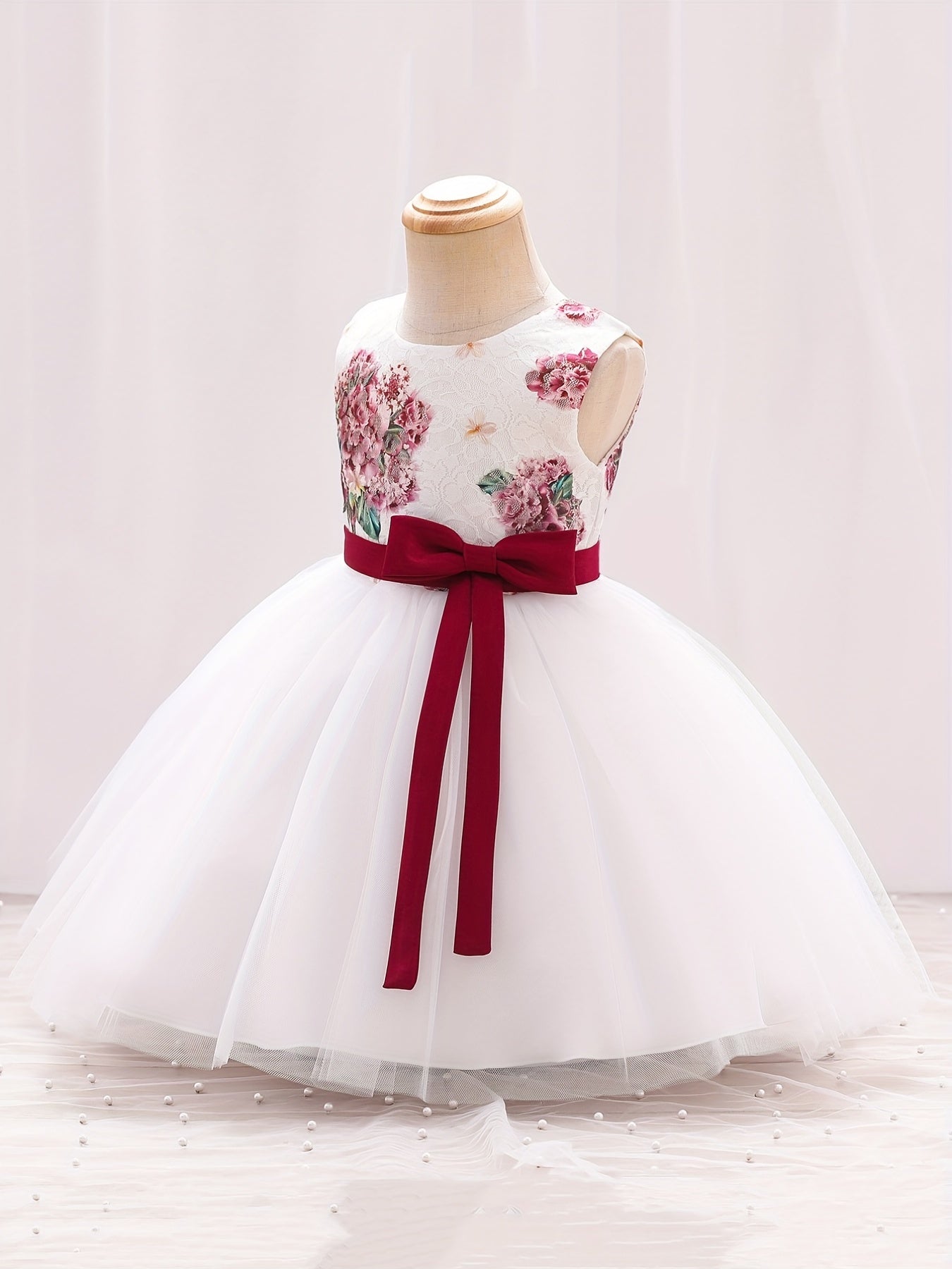 Baby Girls Floral Embroidery Bowknot Sleeveless Mesh Princess Dress