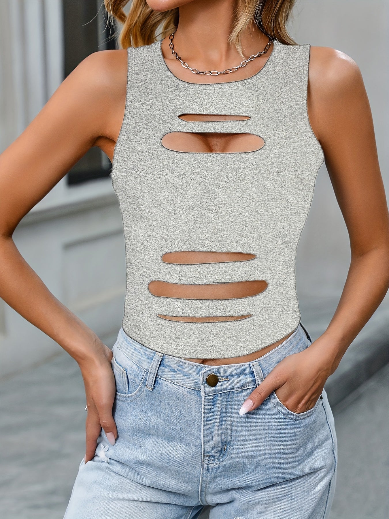 Y2K Crew Neck Sleeveless Top