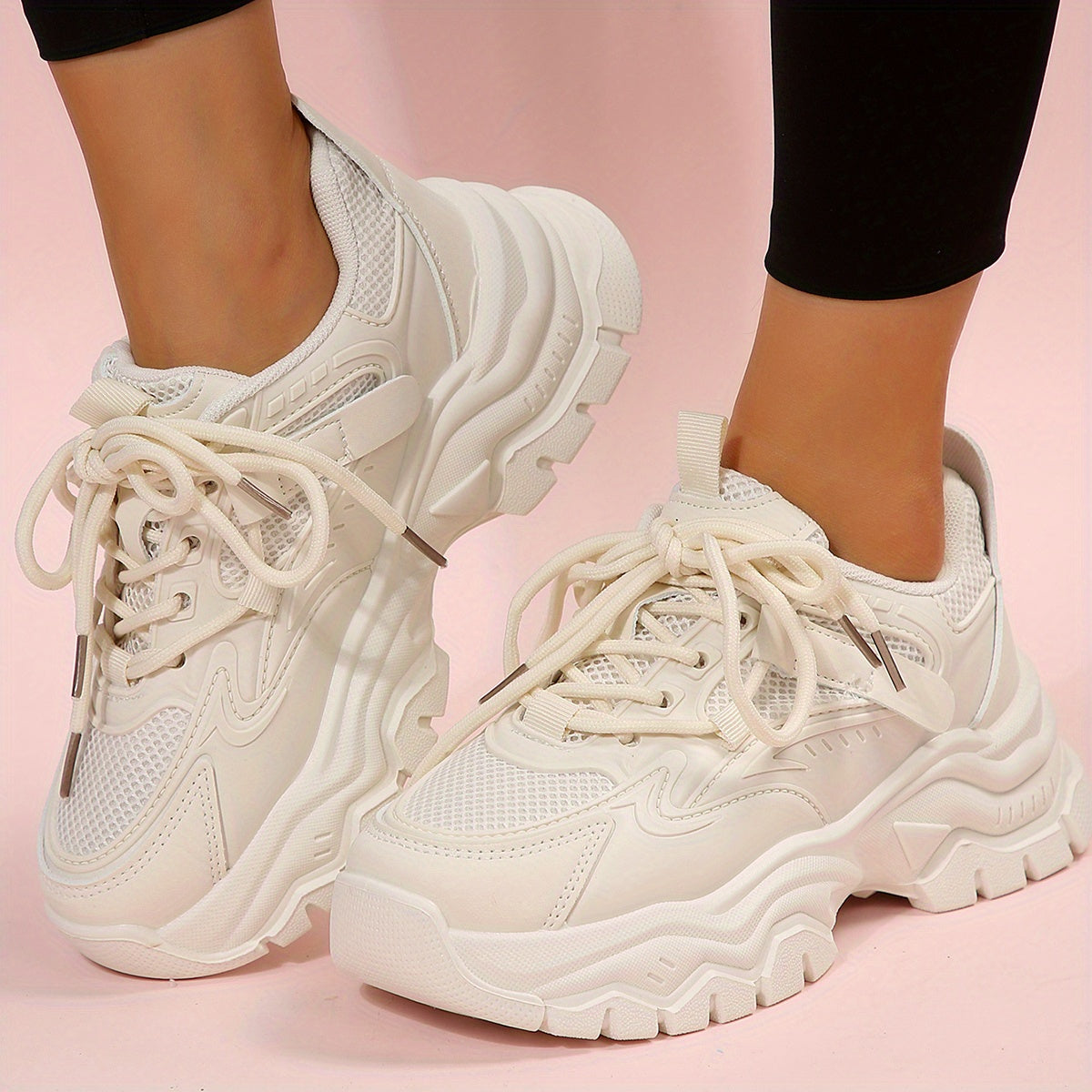 Women's Solid Platform Sneakers Lace Up Low Round Toe Heightening Running Shoes