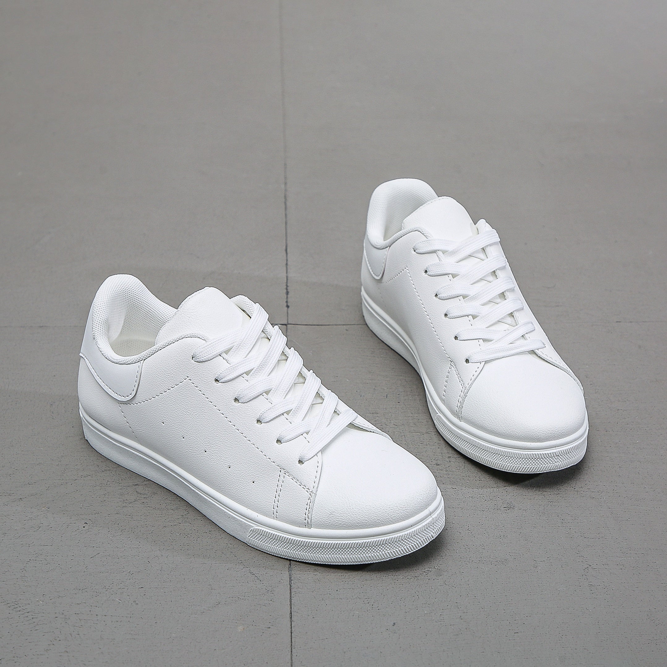 Women's Flat Lace-Up Walking Shoes Casual Faux Leather Sneakers