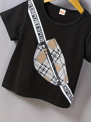 Boys Cartoon Chest Bag Graphic T shirt & Plaid Shorts Set