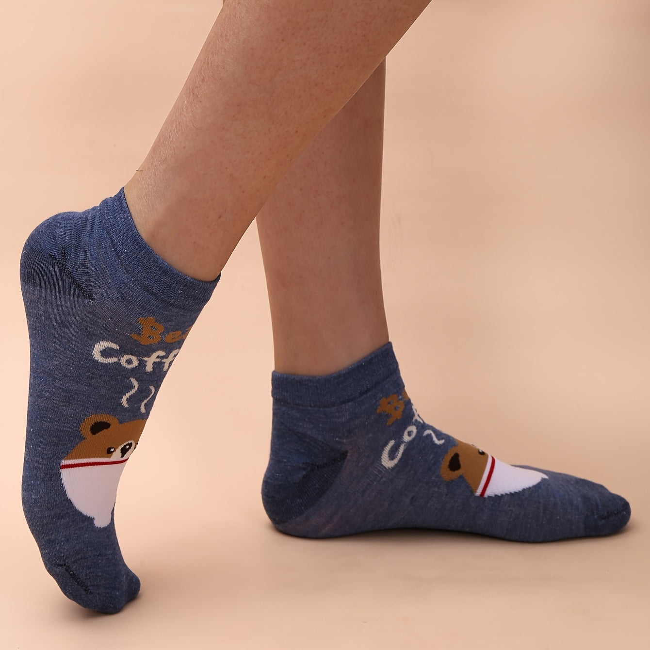 4 Pairs Cartoon Bear Crew Socks Lightweight & Comfy Women's Stockings