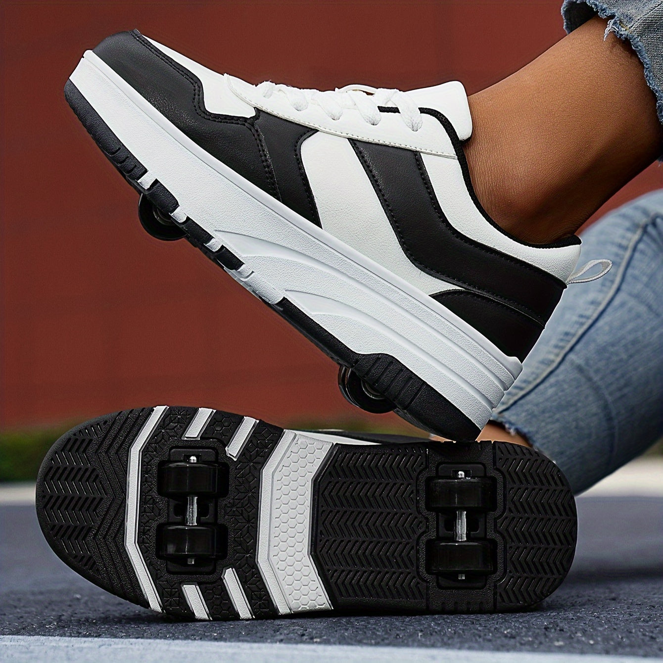 Boy's Lace Up Roller Shoes with Detachable Wheel