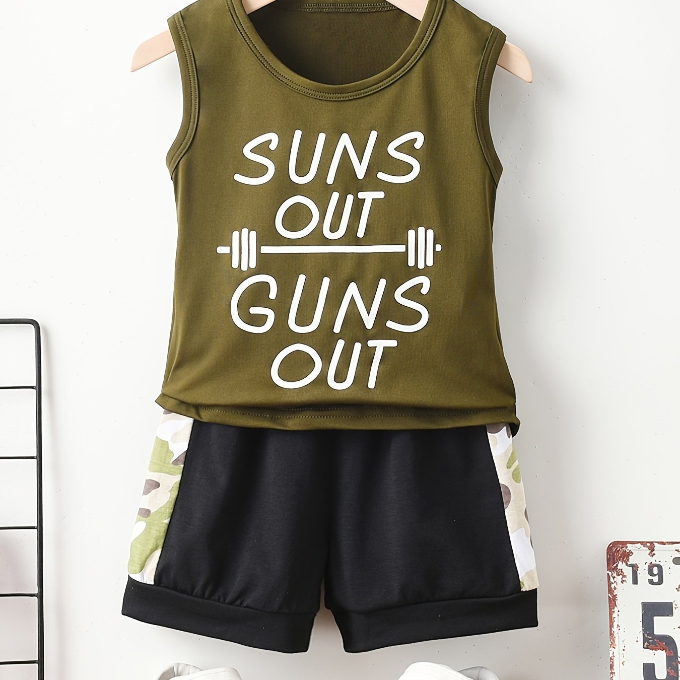 2pcs Boys SUNS OUT Print Tank Top & Camo Shorts Set Kids Summer Clothes