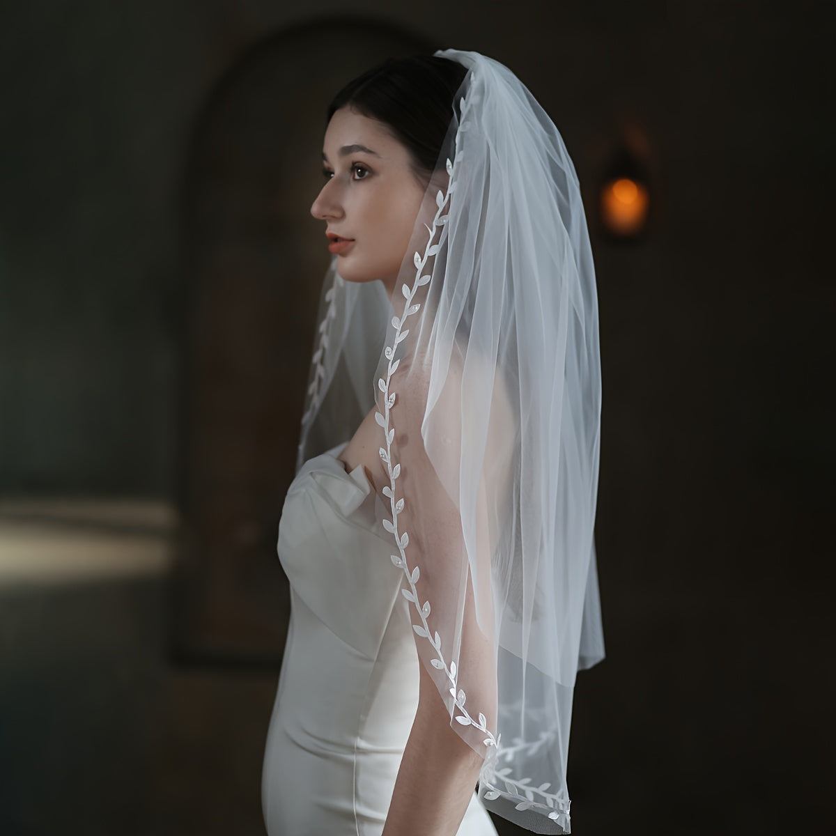 Double Layer Bridal Veil with Leaf Edge Wedding Tulle