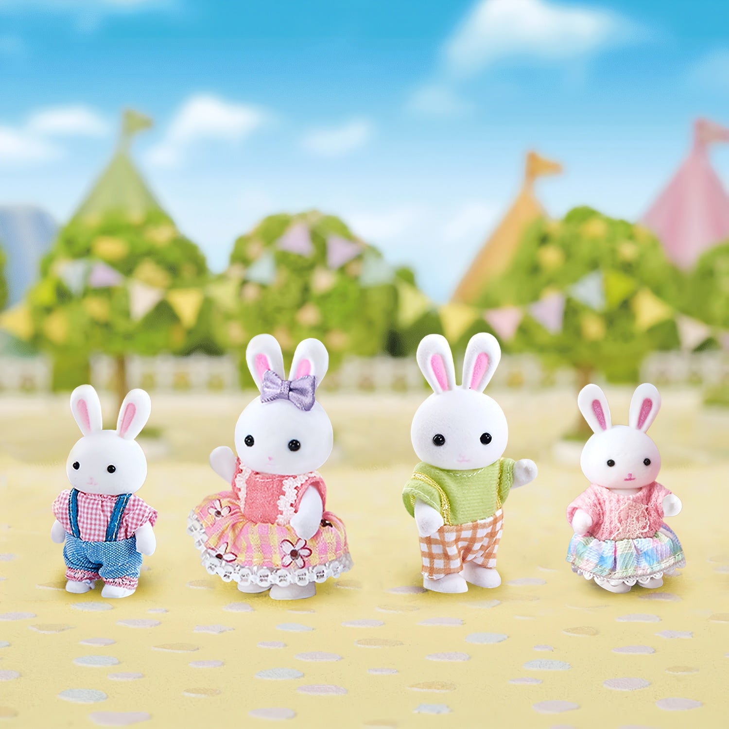4pcs Rabbit Family Doll Set Random Clothes Perfect for 3 Year Olds