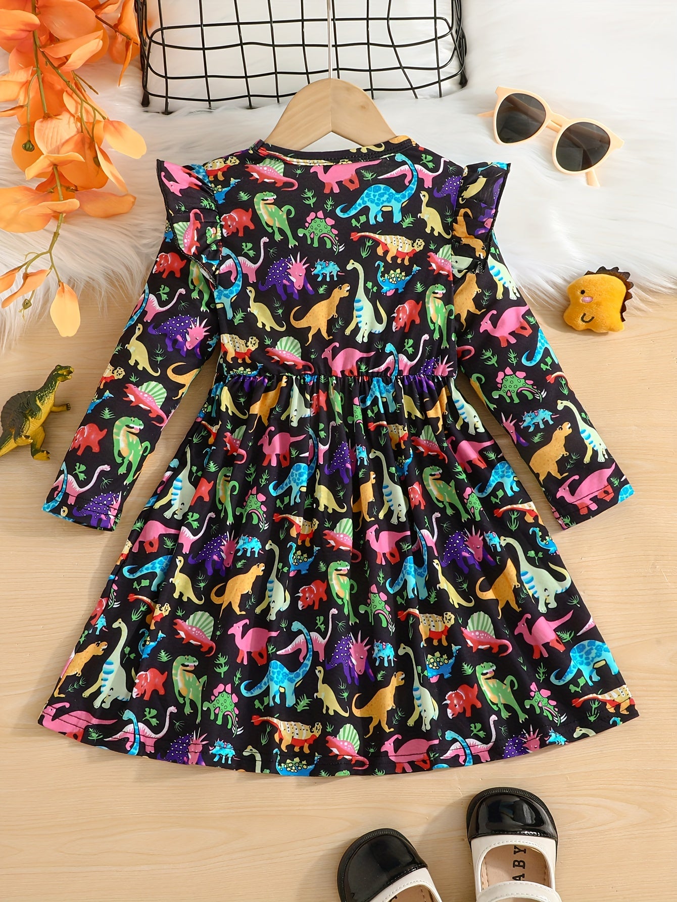 Stylish Dinosaurs Full Print Long Sleeve Dress For Girls