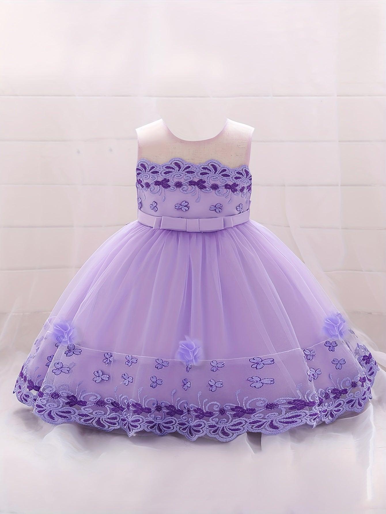 Girl's Princess Dress Embroidered Lace Flower Puffy Dress