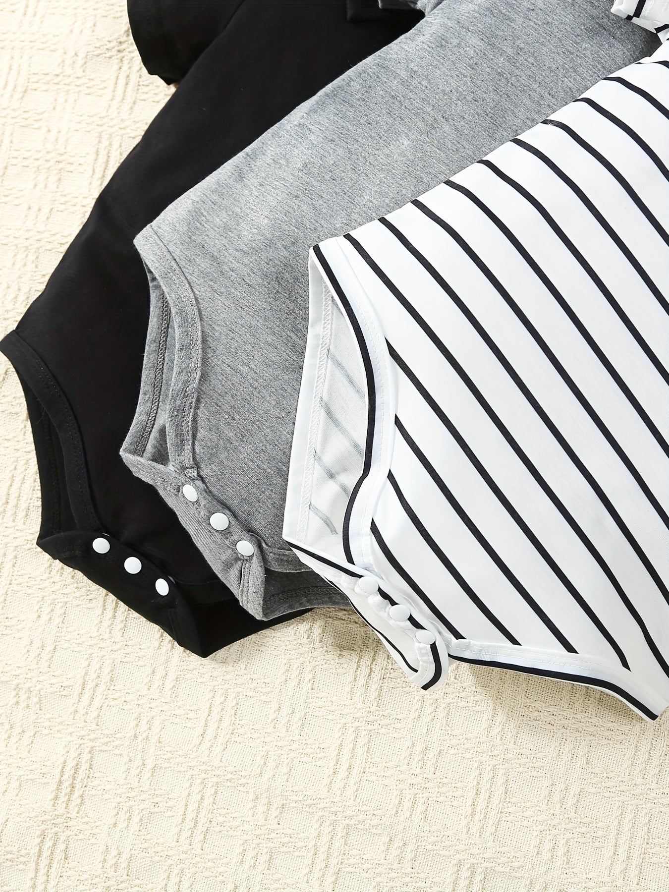 3pcs Baby Short Sleeve Triangle Bodysuits