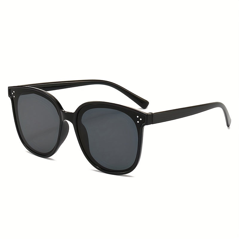 Vintage UV Protection Sunglasses for Men and Women