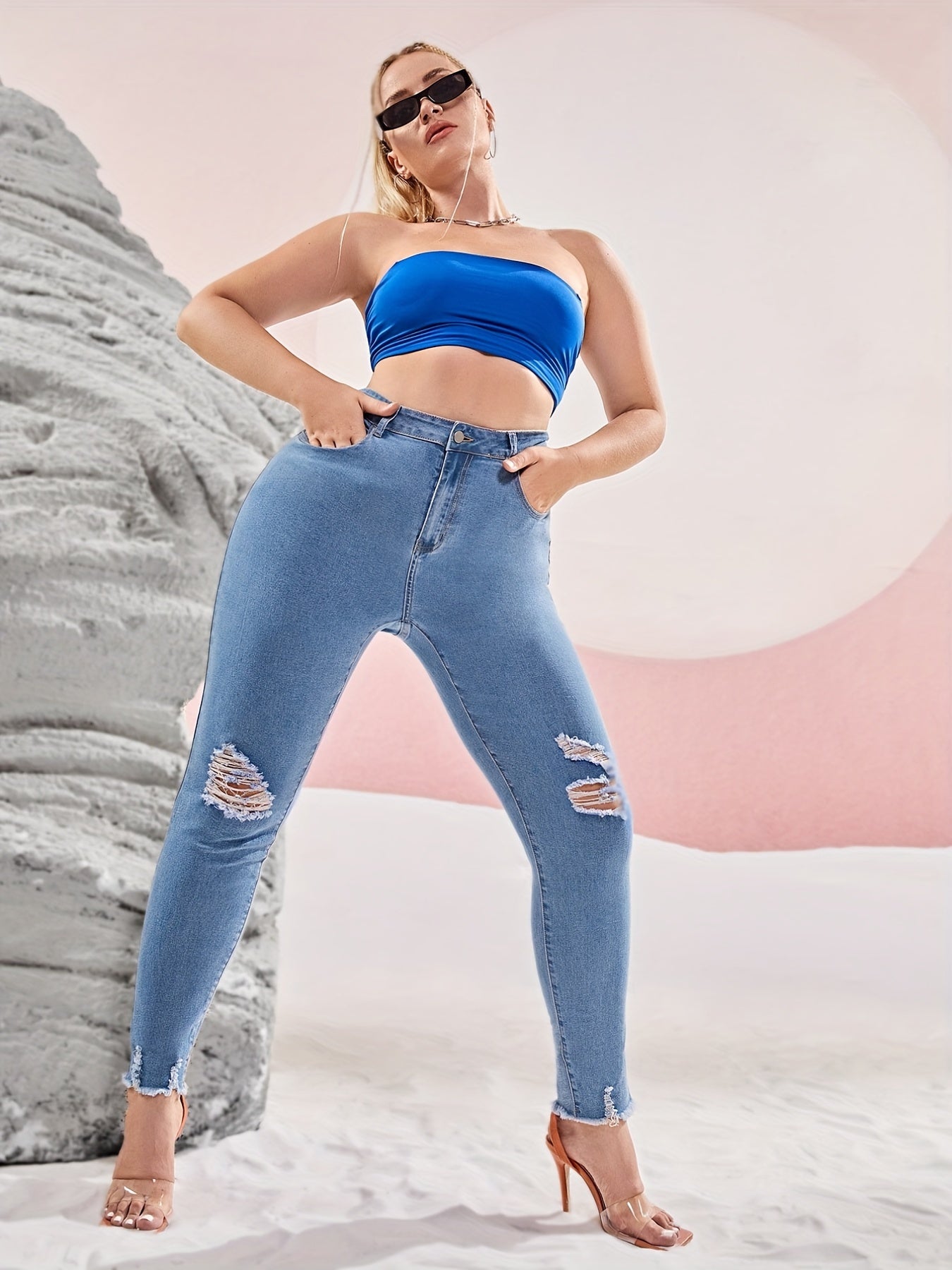 Women's Ripped Fringe Trim Skinny Jeans