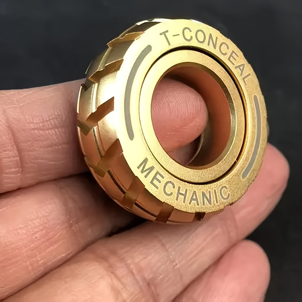Metal Fidget Spinner Ring with Rotating Balls