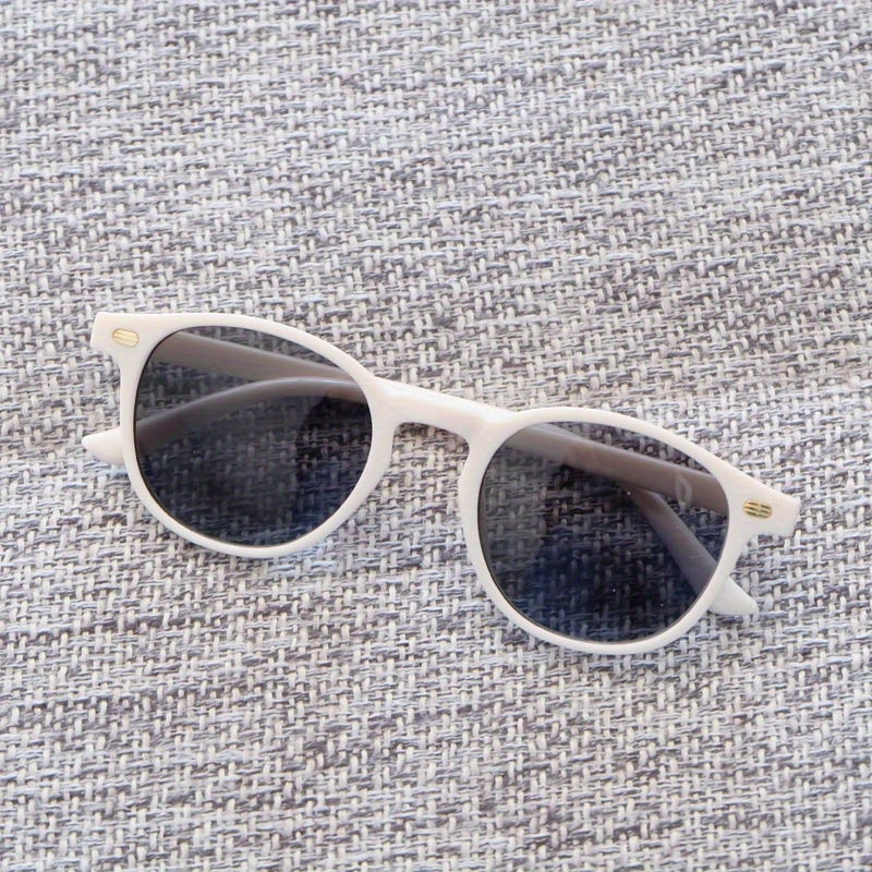 Y2K Round Frame Vintage Sunglasses for Holiday Party
