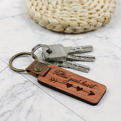 1pc Pear Wood Keychain Retro Wooden Key Chain Pendant Gift For Men Women