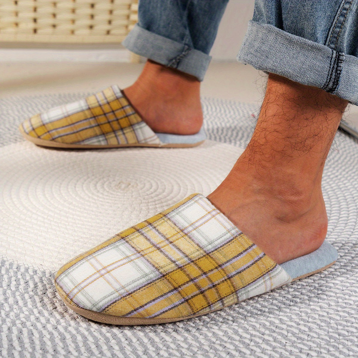Men's Comfy Plaid House Slippers Anti-Skid Indoor Shoes