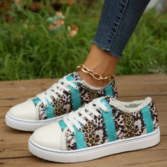 Leopard Print Low Top Travel Shoes Lightweight Outdoor Flat Shoes