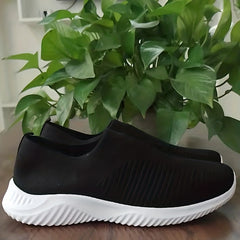 Men's Breathable Mesh Knitted Slip On Shoes for Walking Jogging
