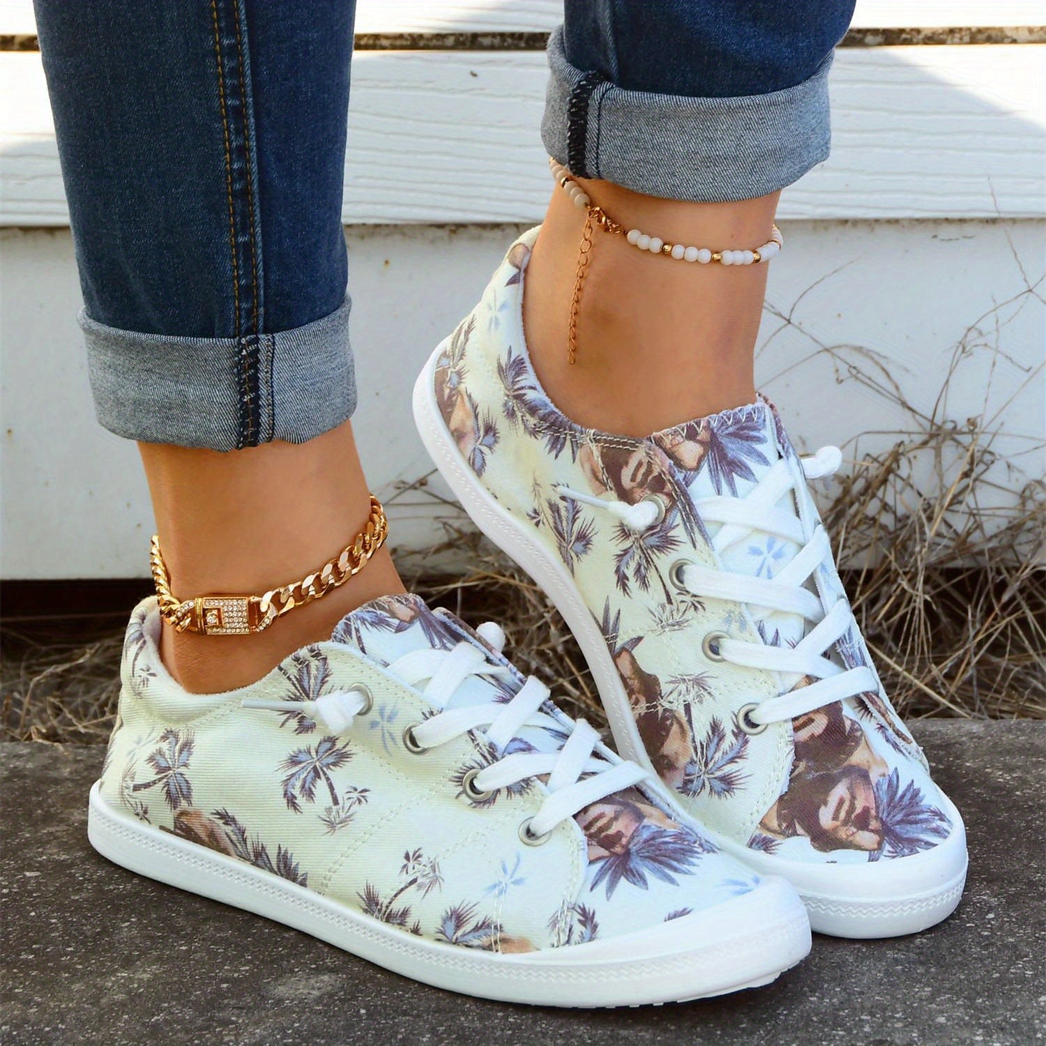 Coconut Tree Print Canvas Shoes Low Top Lace Up Round Toe Casual Shoes