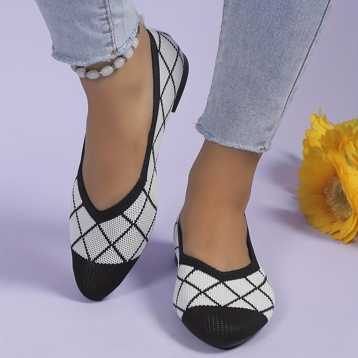 Women's Argyle Pattern Cap Toe Ballet Flats