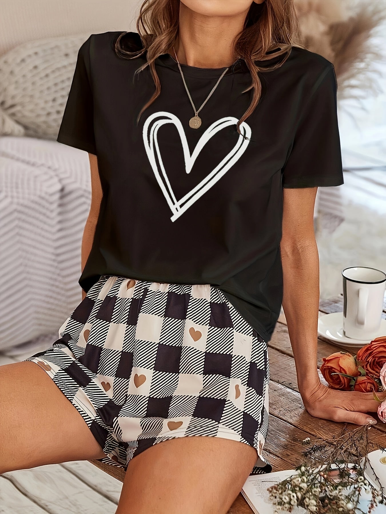 Heart Print Pajama Set Crew Neck Top & Plaid Shorts Women's Sleepwear