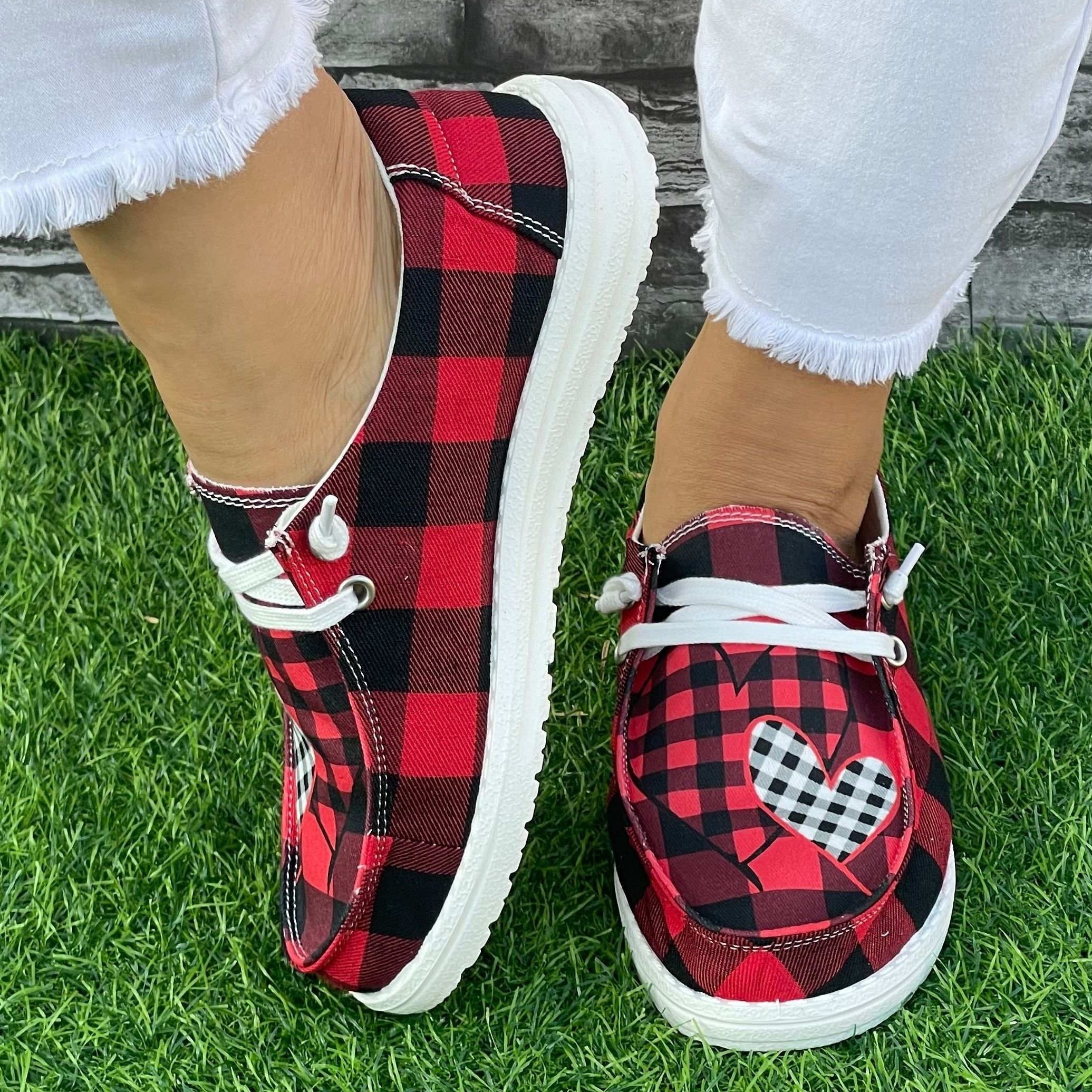 Love Red Grid Boat Shoes Women's Versatile Shallow Mouth Casual Sneakers