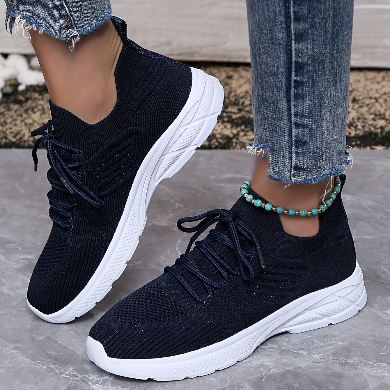 Women's Mesh Breathable Woven Sports Shoes Lightweight Shockproof